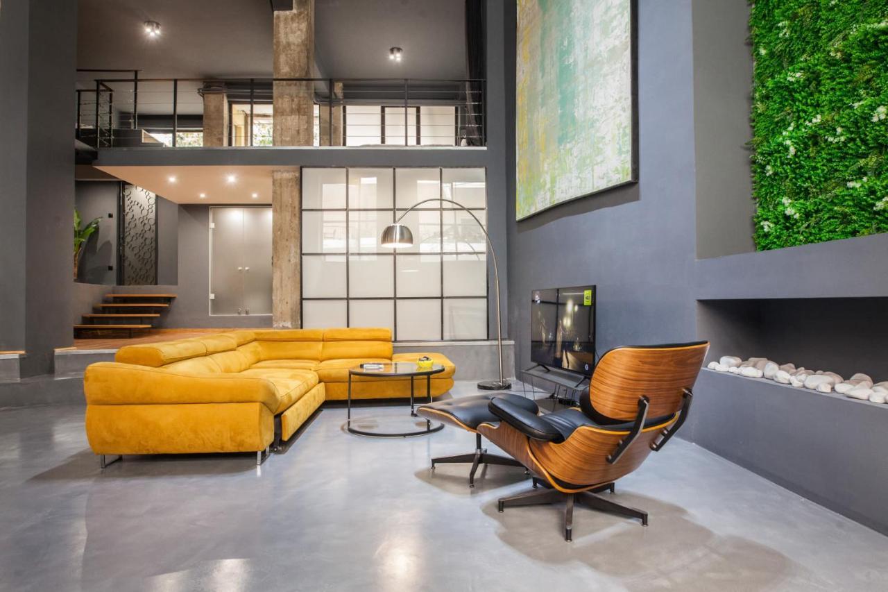Trendy Industrial Apt Next To Museum Of Acropolis Athens Exterior photo