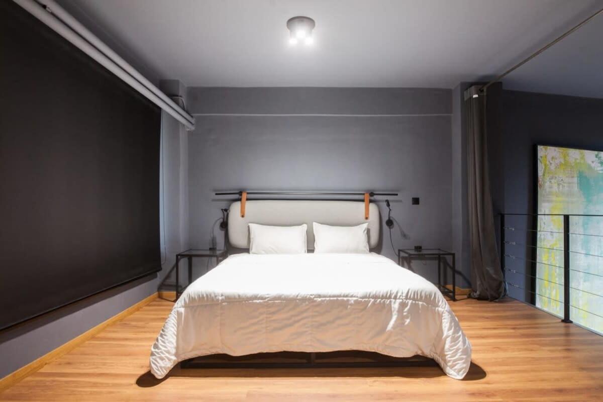 Trendy Industrial Apt Next To Museum Of Acropolis Athens Exterior photo